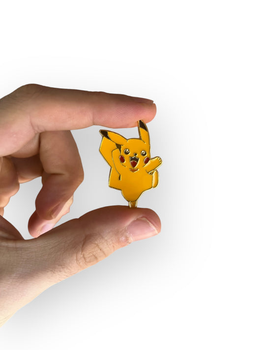 Pin - Pikachu